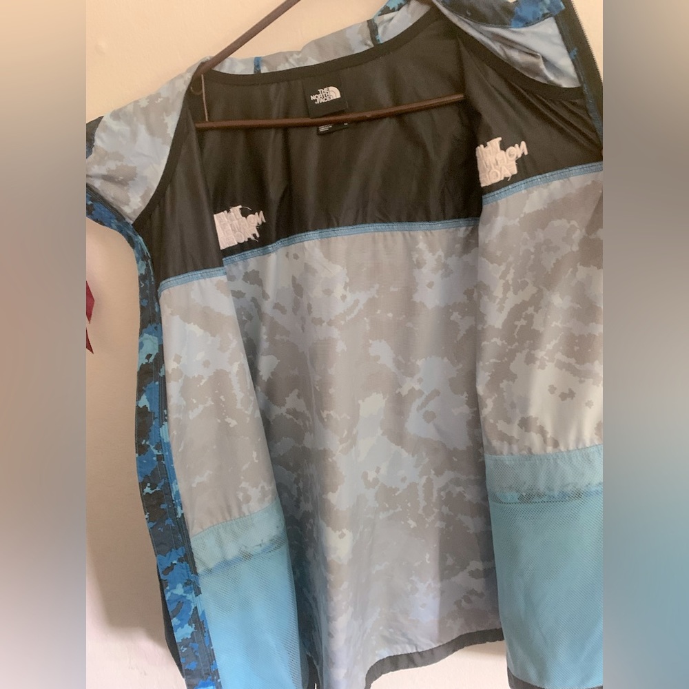 Hey I am selling a north face windbreaker for 80$ I only wear it twice